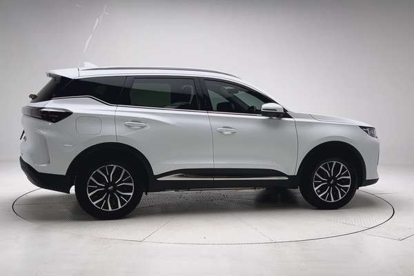 2026 Chery Tiggo 7 Pro thumb-3