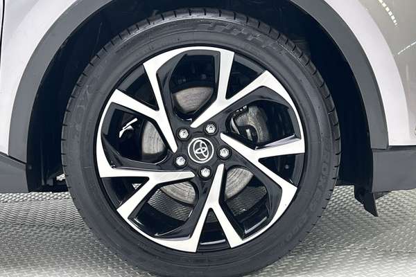 2018 Toyota C-HR Koba NGX10R thumb-9