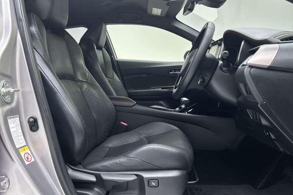 2018 Toyota C-HR Koba NGX10R thumb-12