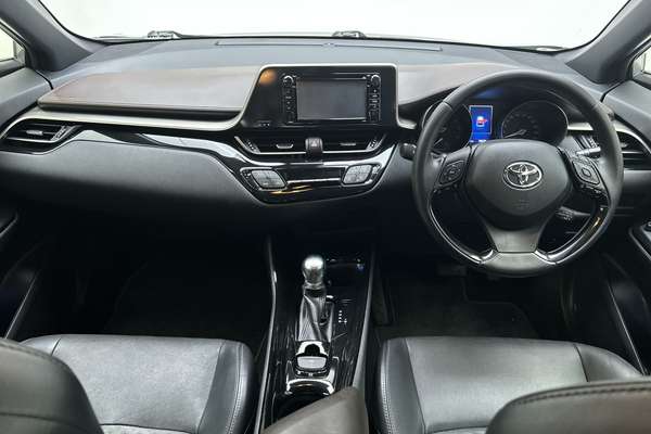 2018 Toyota C-HR Koba NGX10R thumb-19