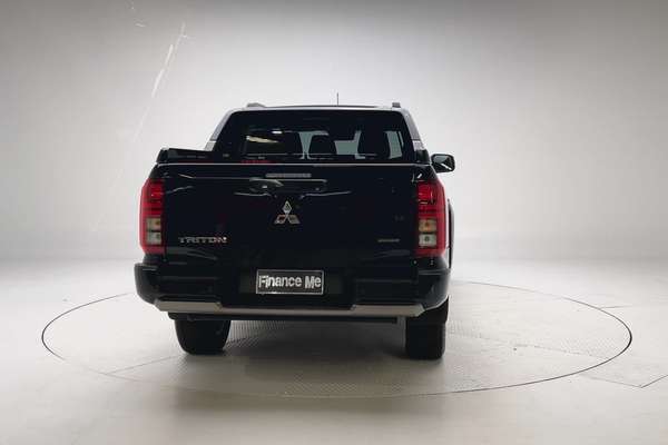 2024 Mitsubishi Triton GSR MV 4X4 thumb-1