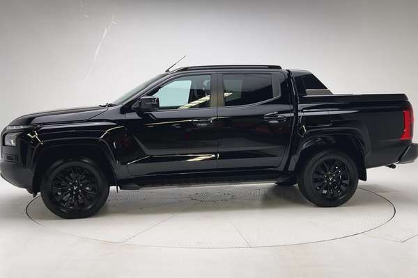 2024 Mitsubishi Triton GSR MV 4X4 thumb-6
