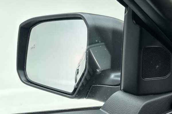 2024 Mitsubishi Triton GSR MV 4X4 thumb-17