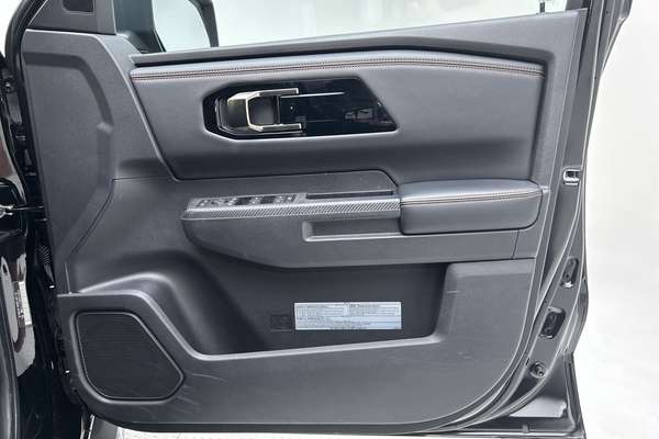 2024 Mitsubishi Triton GSR MV 4X4 thumb-18