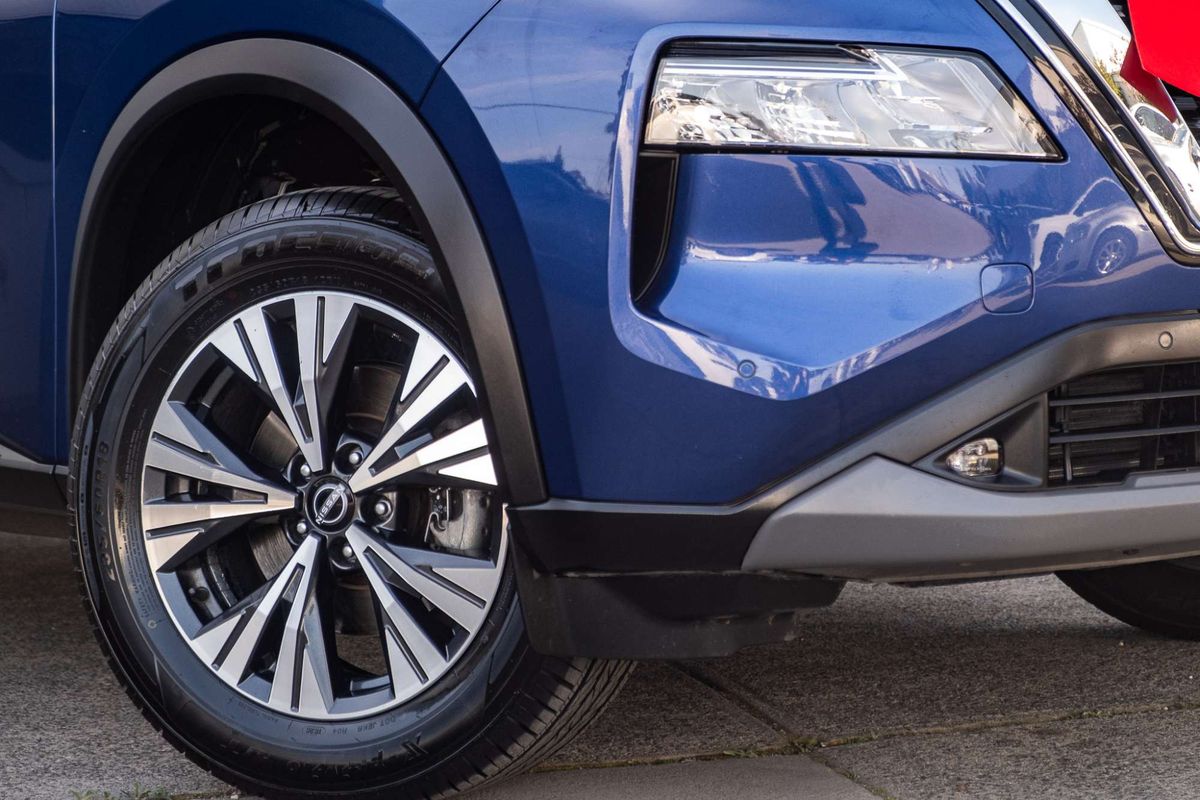 2023 Nissan X-TRAIL ST-L T33