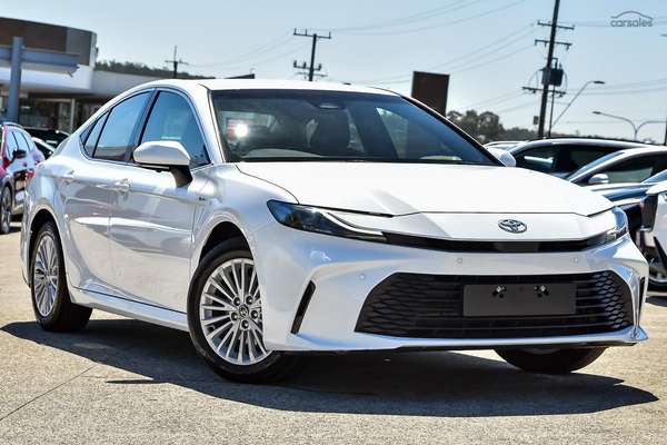 2025 Toyota Camry Ascent AXVH80R
