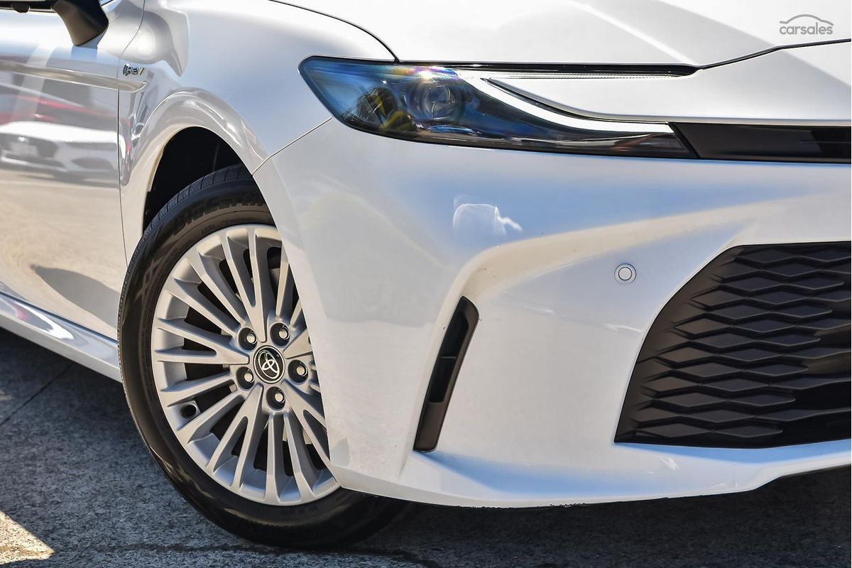 2025 Toyota Camry Ascent AXVH80R