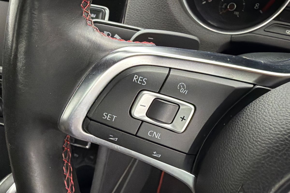 2016 Volkswagen Polo GTI 6R