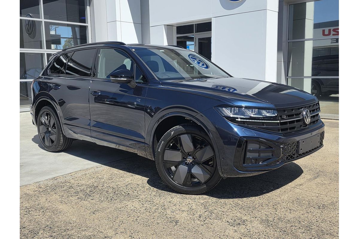 2026 Volkswagen Touareg 210TDI Wolfsburg Edition RC