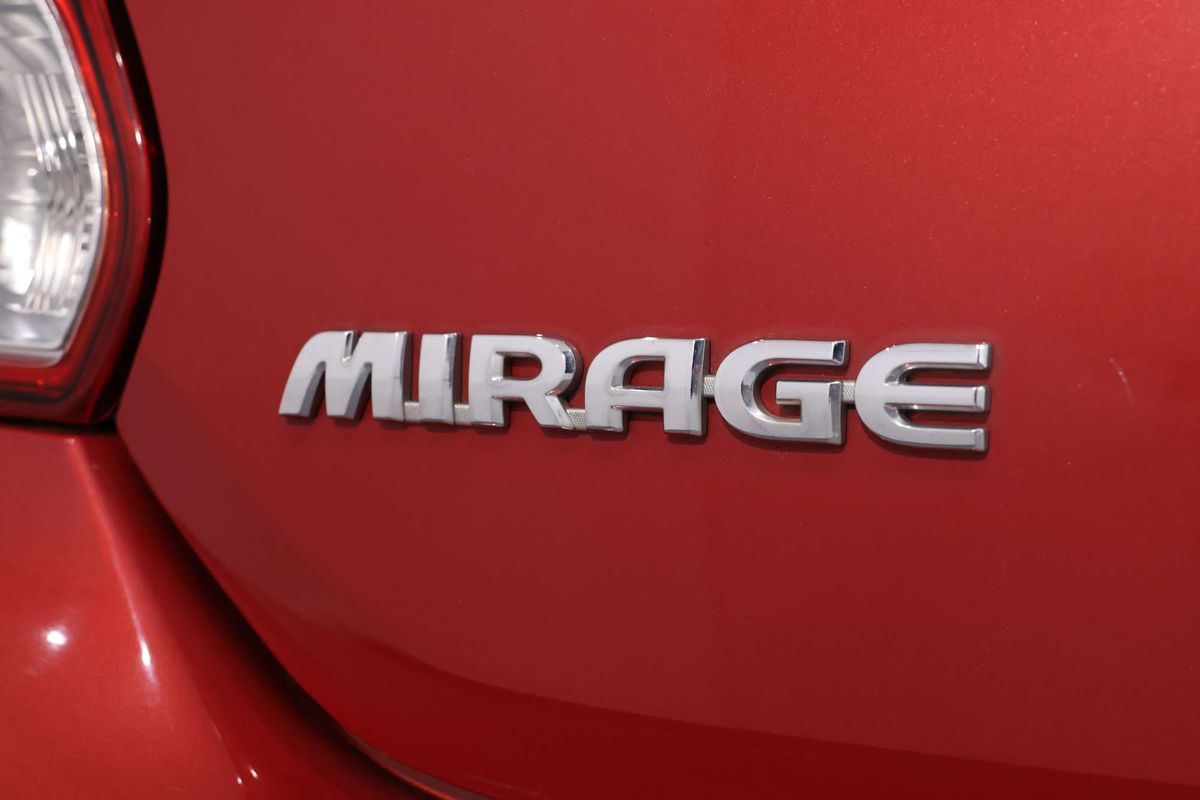 2019 Mitsubishi Mirage ES LA