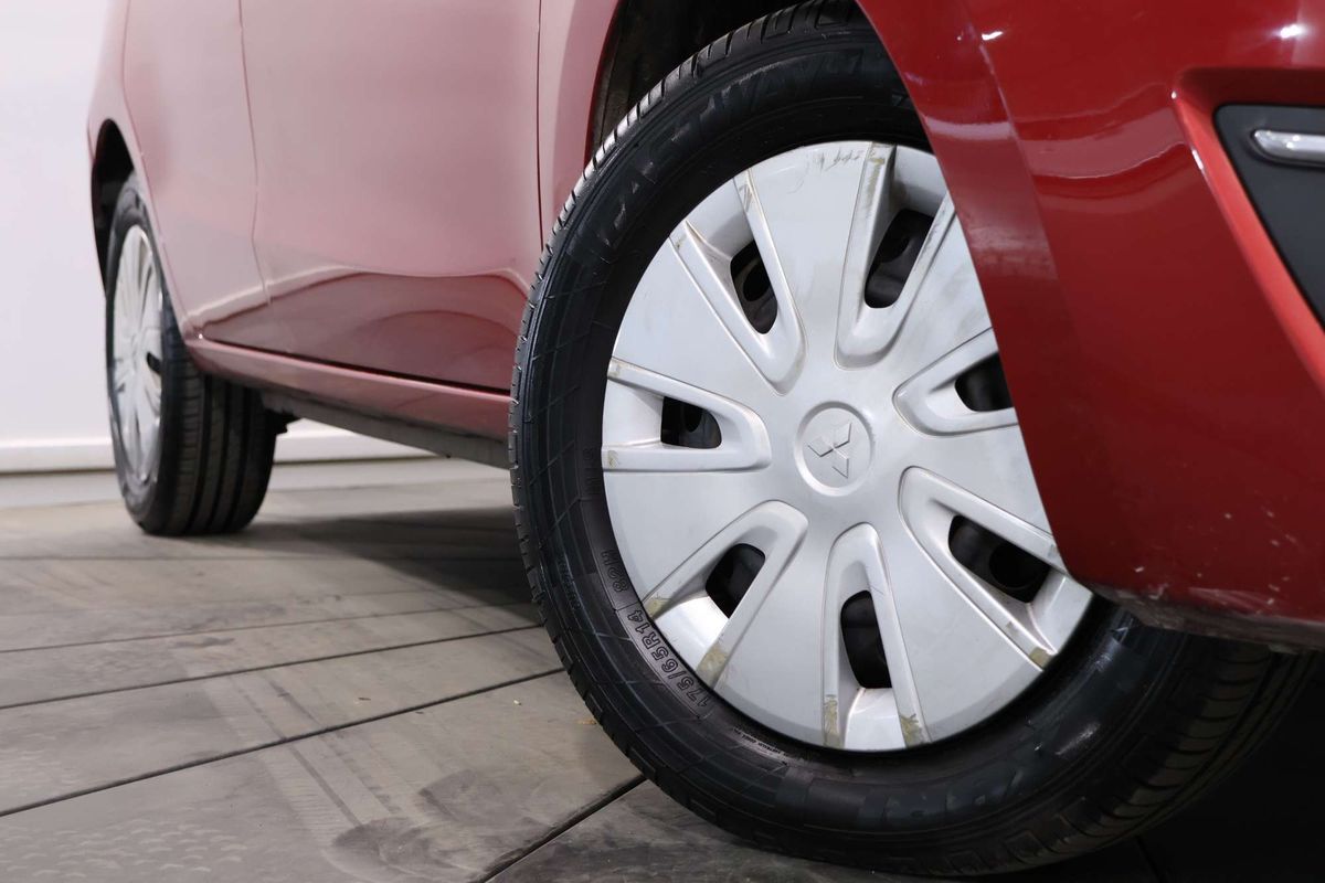 2019 Mitsubishi Mirage ES LA