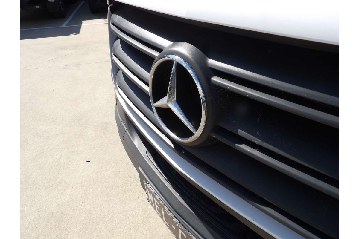 2024 Mercedes-Benz Sprinter 517CDI VS30 Rear Wheel Drive MWB image 11