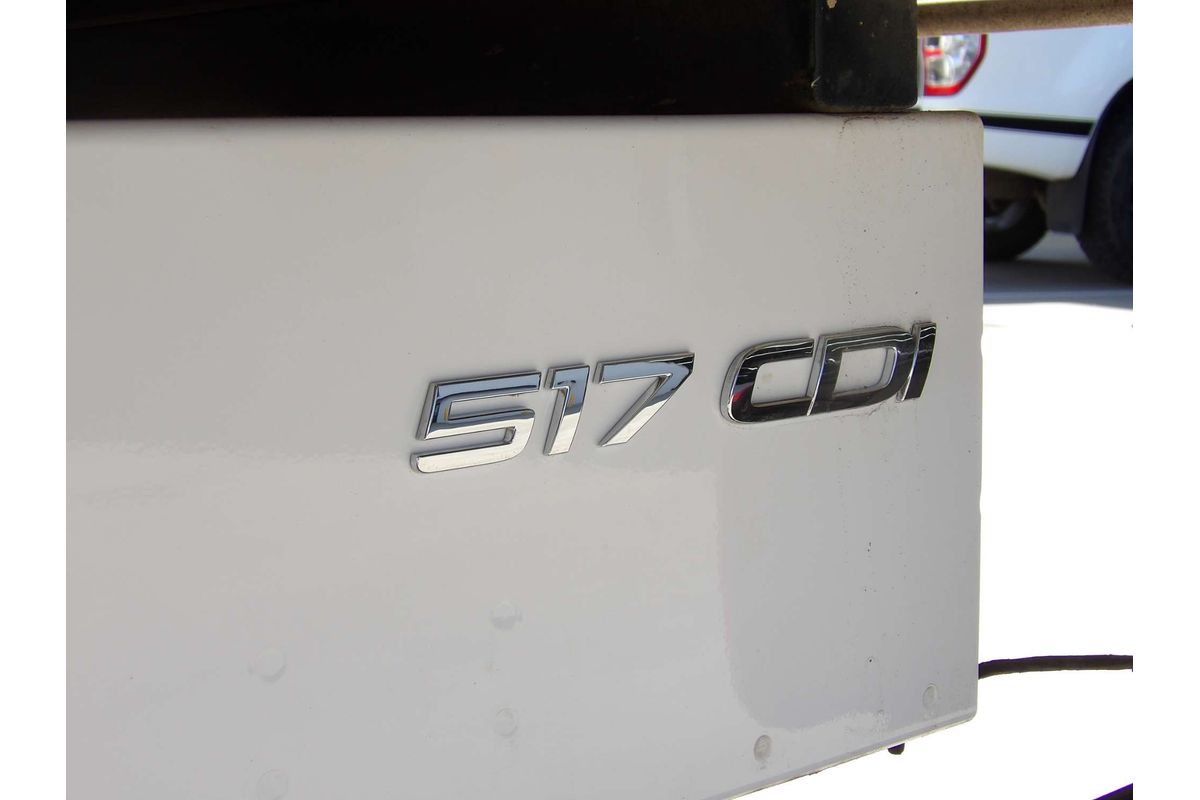 2024 Mercedes-Benz Sprinter 517CDI VS30 Rear Wheel Drive MWB image 14