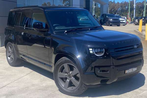 2026 Land Rover Defender 110 P425 X-Dynamic SE L663