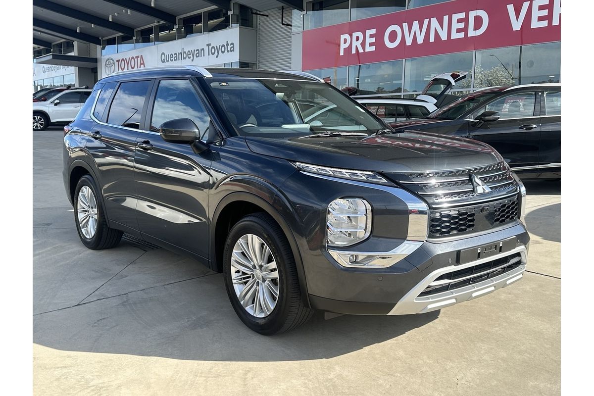 2024 Mitsubishi Outlander LS ZM