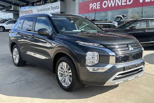 2024 Mitsubishi Outlander LS ZM