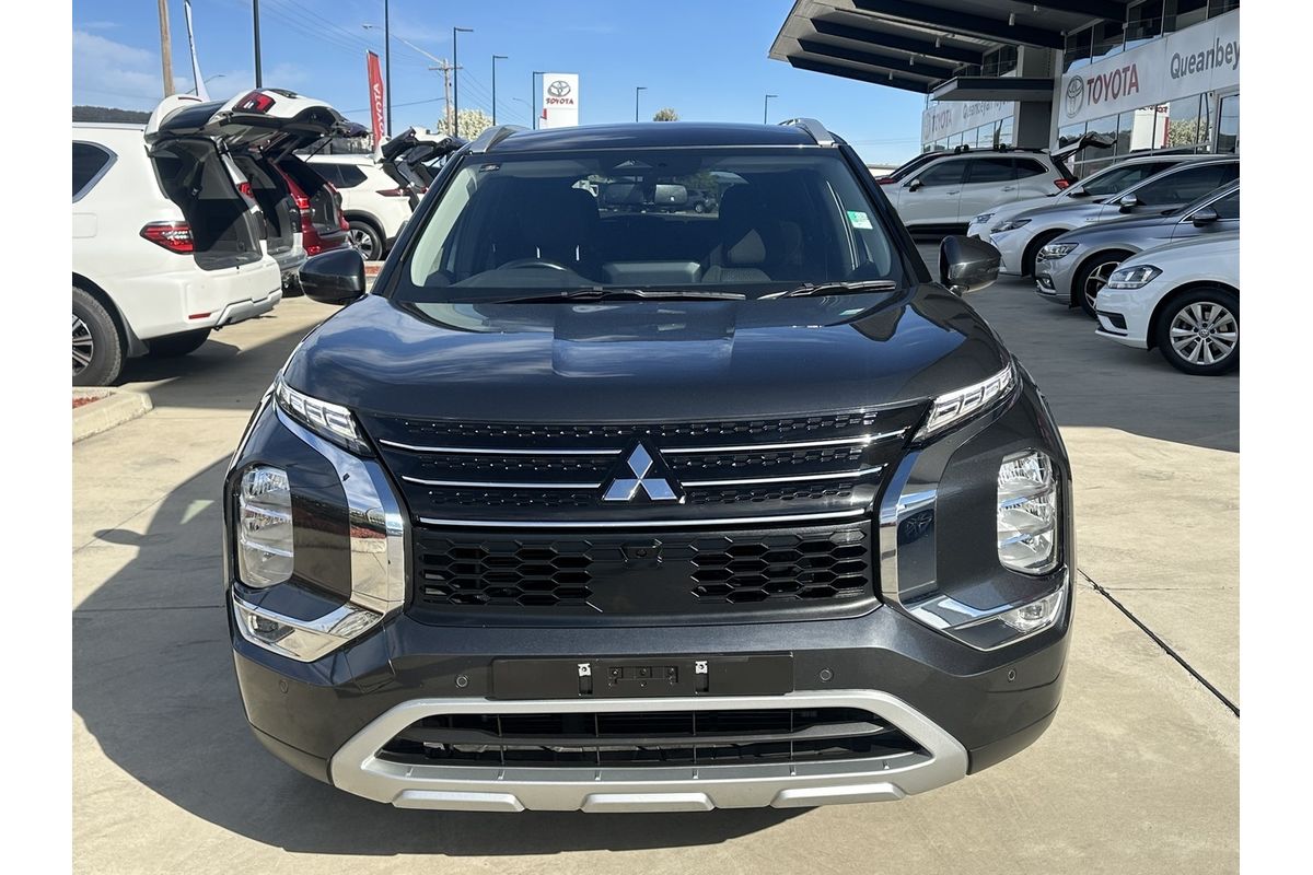 2024 Mitsubishi Outlander LS ZM