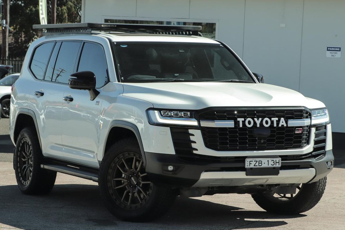 2022 Toyota Landcruiser GR Sport FJA300R