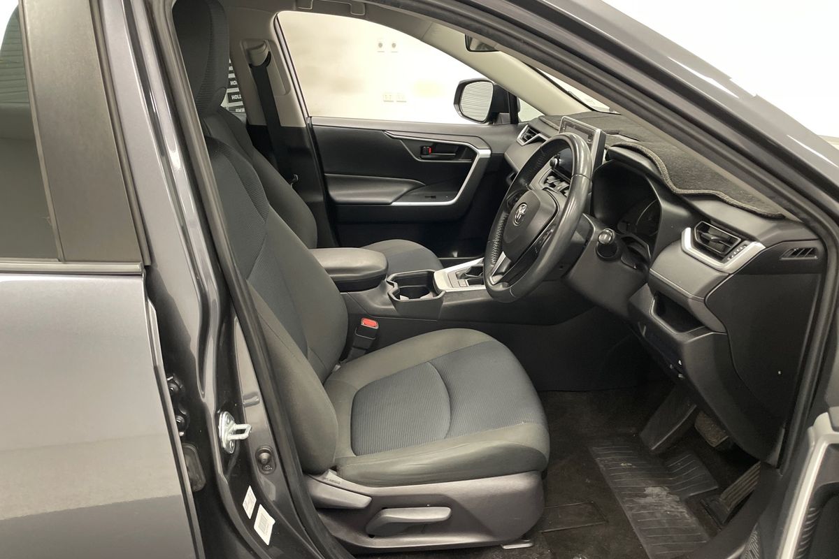 2021 Toyota RAV4 GX AXAH52R