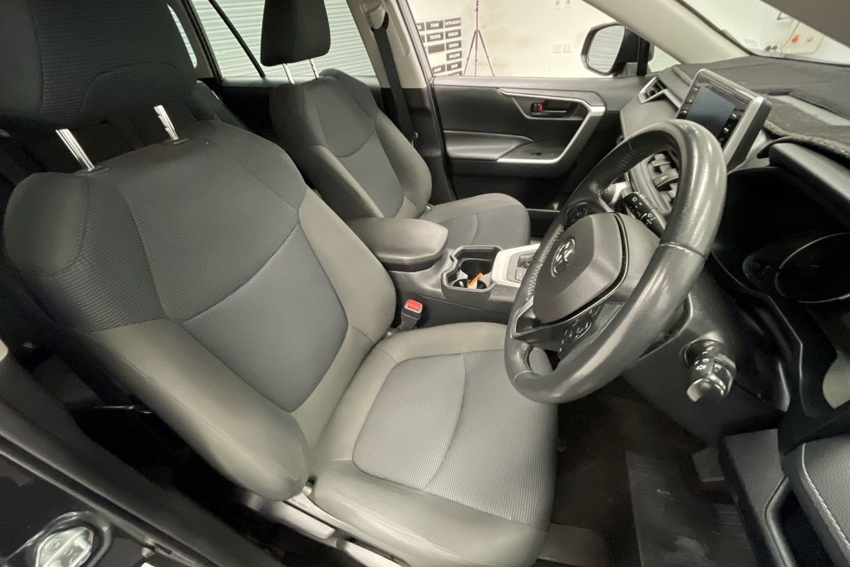 2021 Toyota RAV4 GX AXAH52R