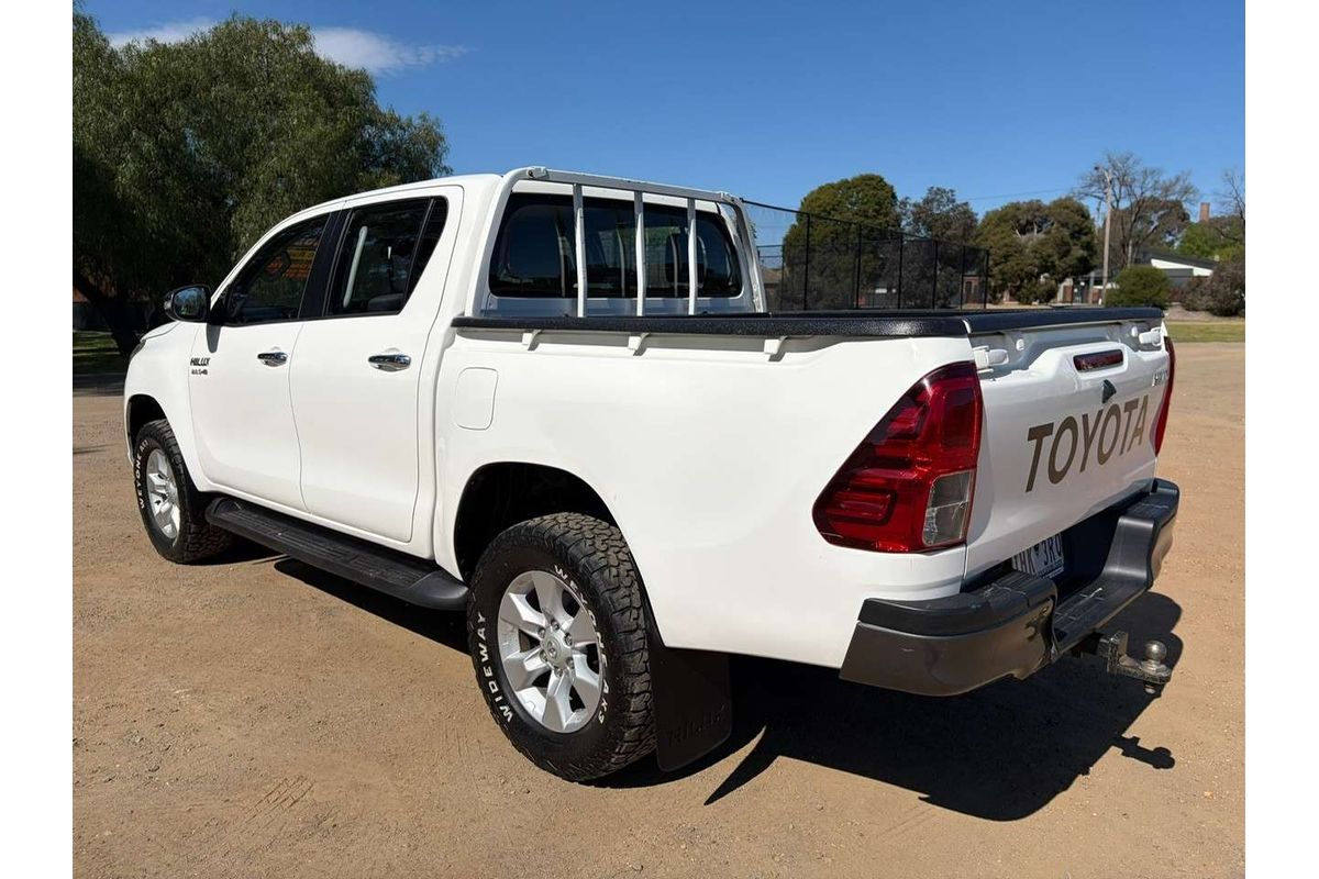 2016 Toyota Hilux SR GUN126R 4X4 image 6