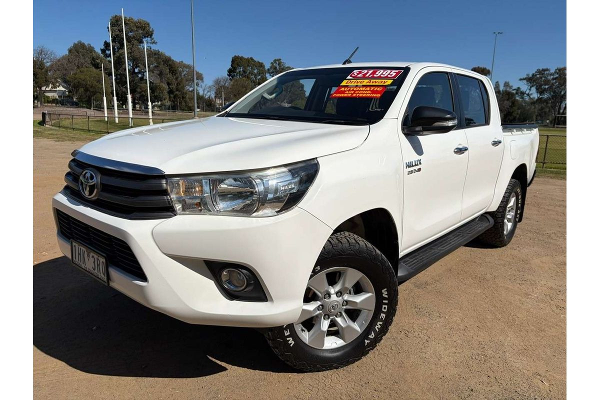 2016 Toyota Hilux SR GUN126R 4X4 image 8