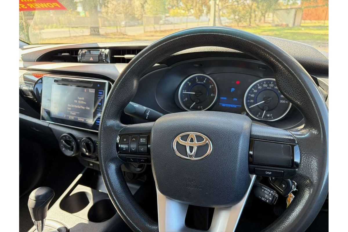 2016 Toyota Hilux SR GUN126R 4X4 image 10