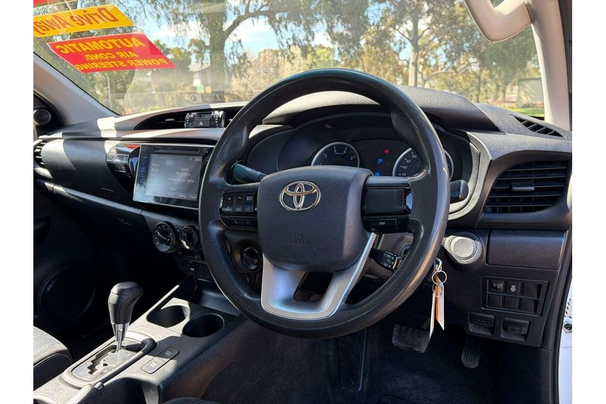 2016 Toyota Hilux SR GUN126R 4X4 image 14