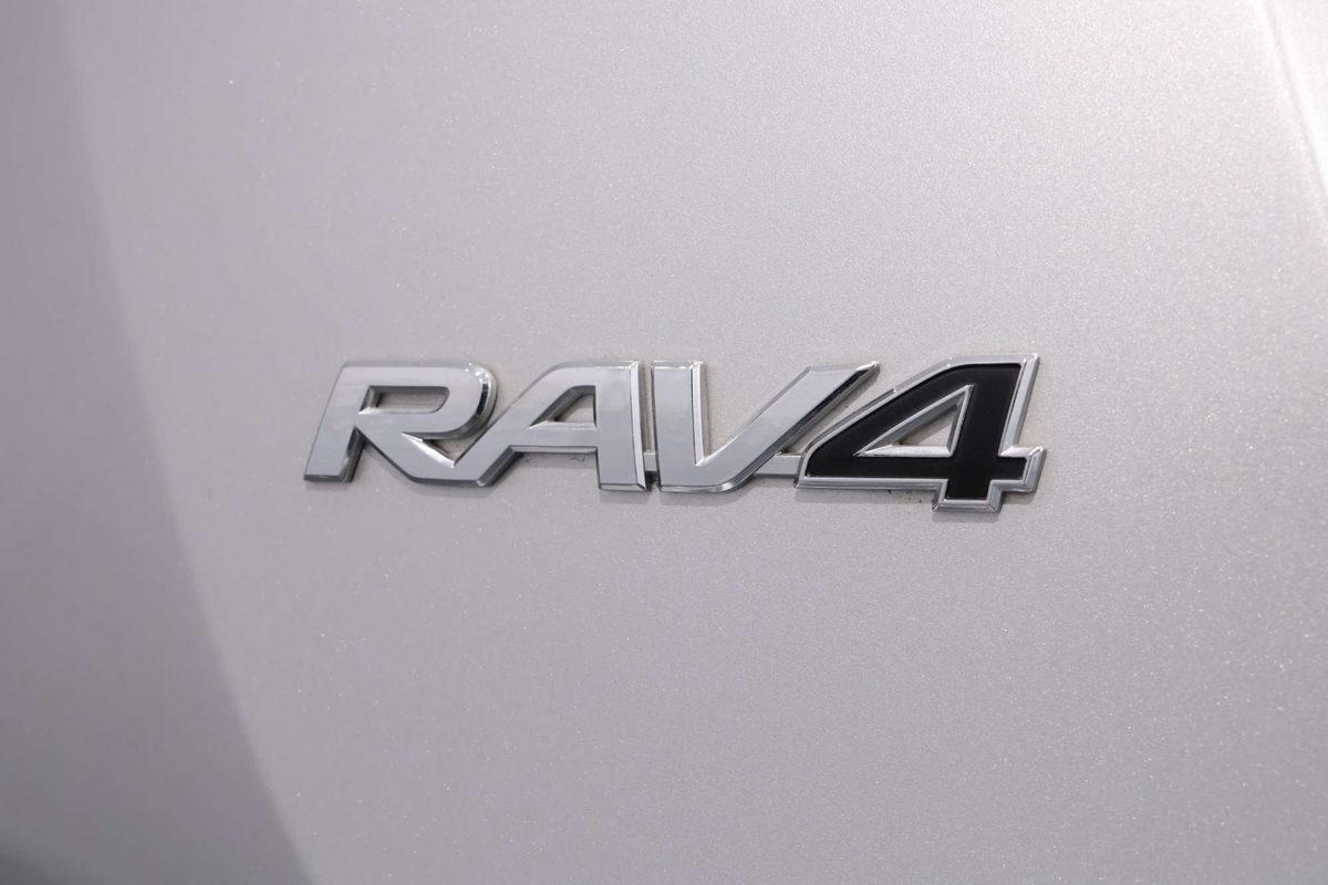 2018 Toyota RAV4 GX ZSA42R