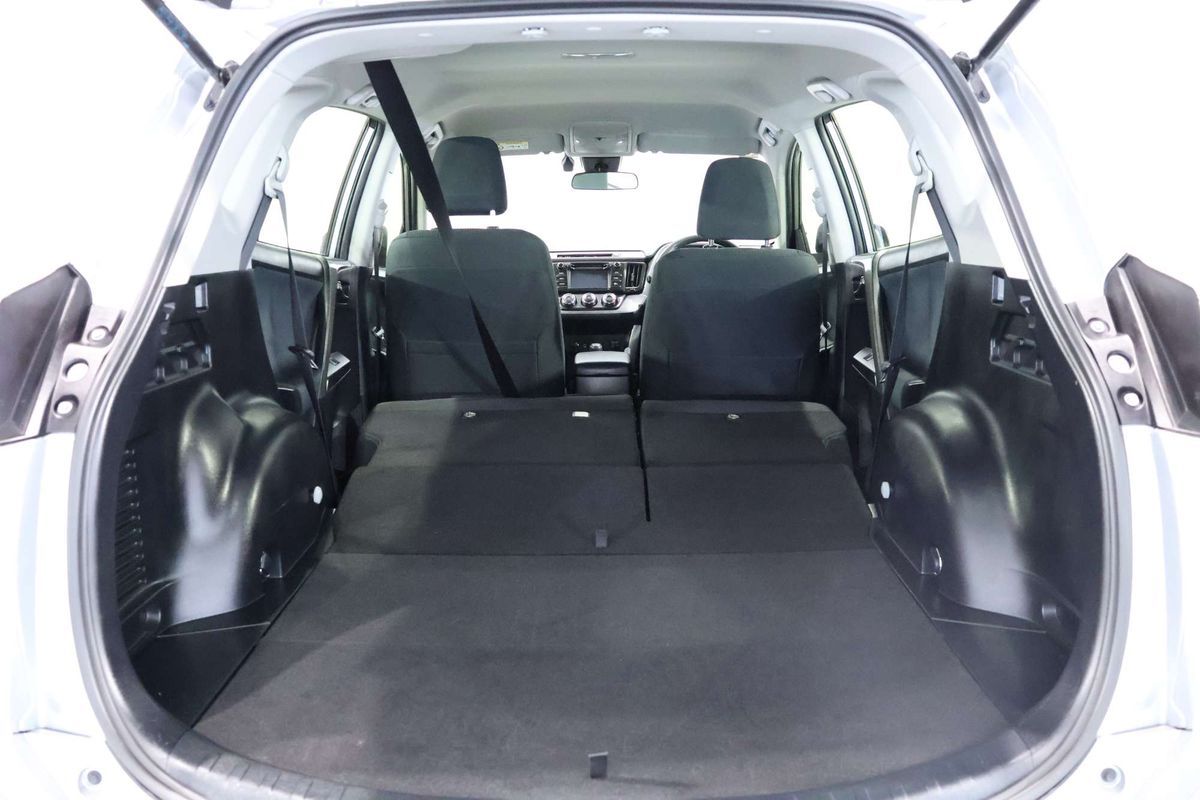 2018 Toyota RAV4 GX ZSA42R