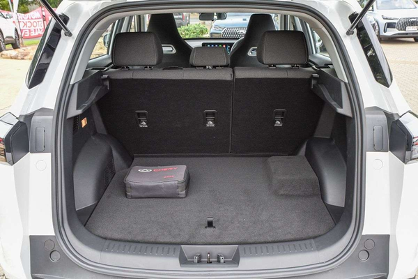 2026 Chery Tiggo 4 Hybrid Urban thumb-18