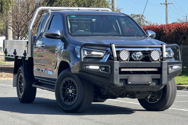 2022 Toyota Hilux SR5 GUN126R 4X4