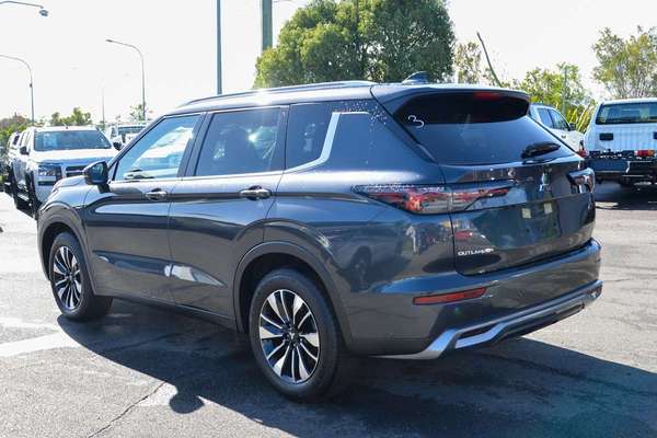 2026 Mitsubishi Outlander LS ZM thumb-5