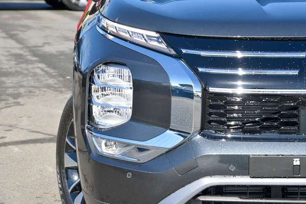 2026 Mitsubishi Outlander LS ZM thumb-1