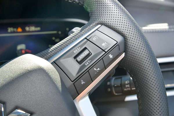 2026 Mitsubishi Outlander LS ZM thumb-15