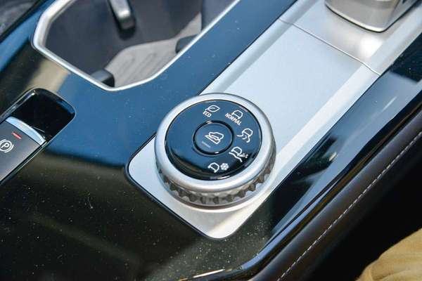 2026 Mitsubishi Outlander LS ZM thumb-14