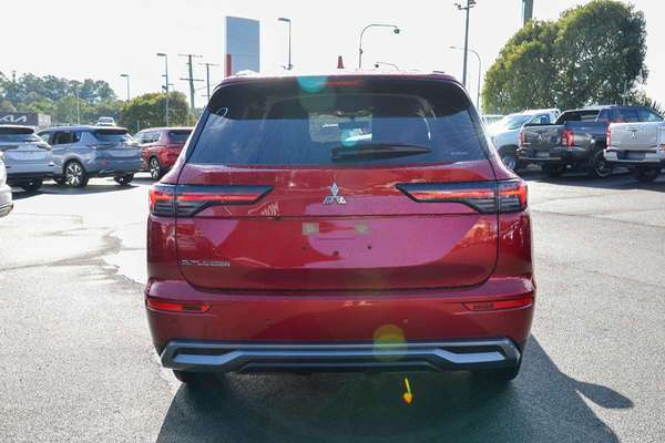2026 Mitsubishi Outlander LS ZM thumb-6