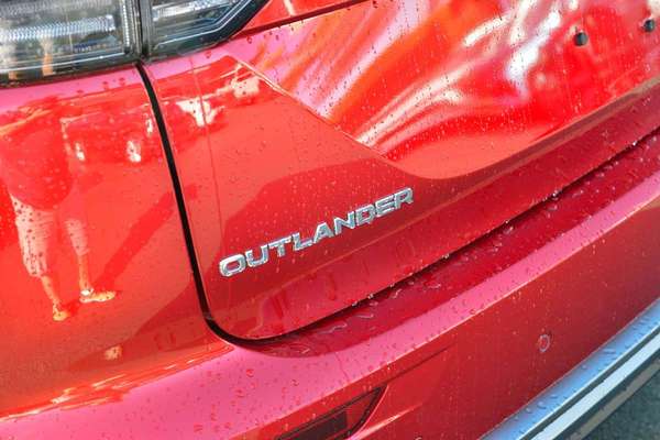 2026 Mitsubishi Outlander LS ZM thumb-20