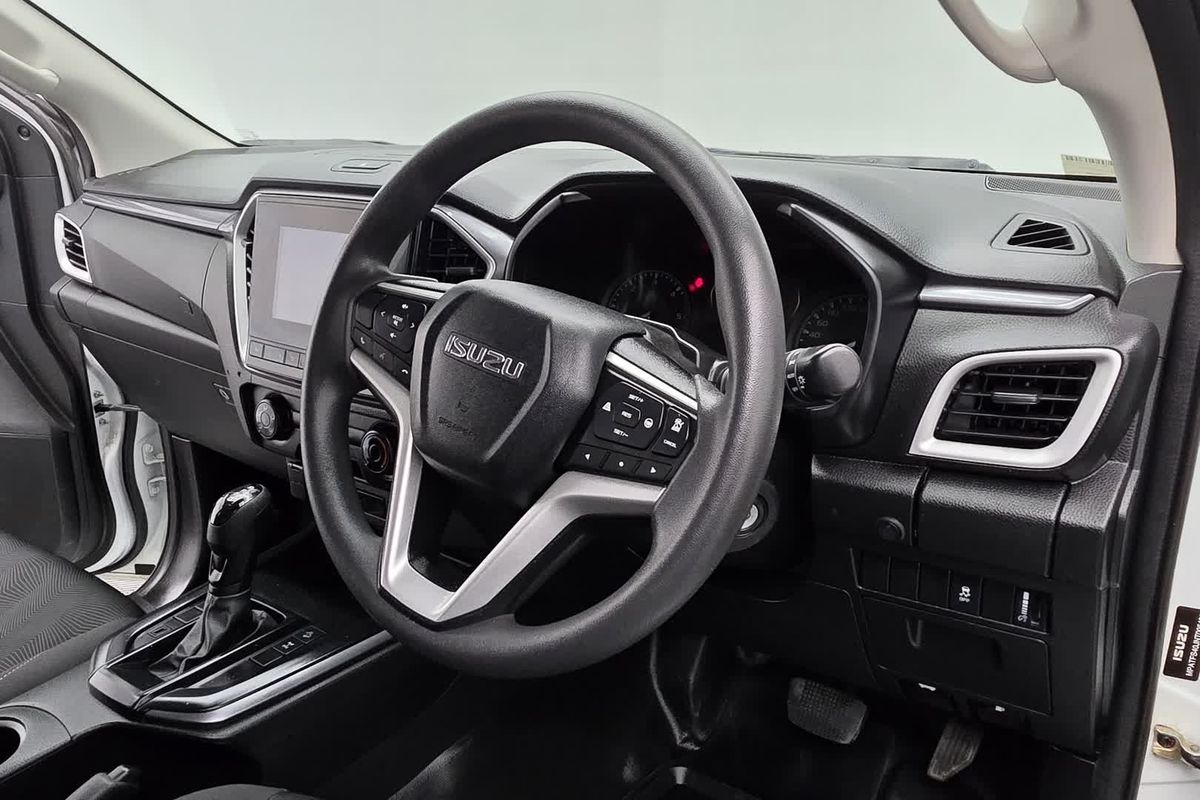 2022 Isuzu D-MAX SX 4X4