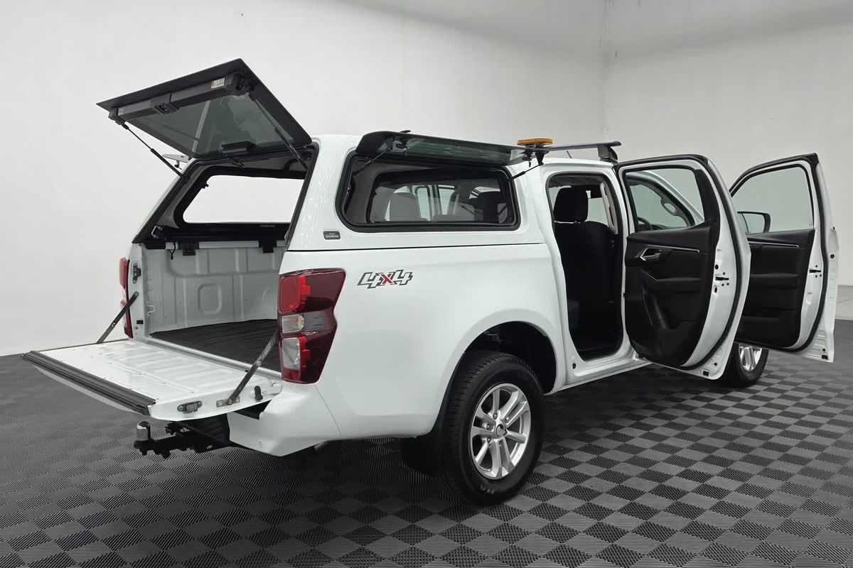 2022 Isuzu D-MAX SX 4X4