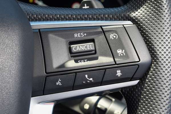2026 Mitsubishi Outlander ES ZM thumb-14