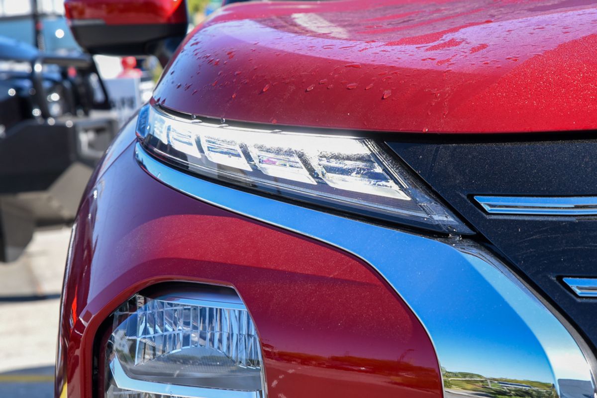 2026 Mitsubishi Outlander ES ZM