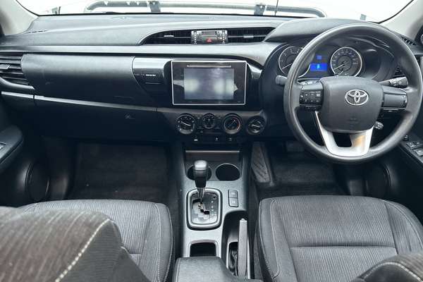 2017 Toyota Hilux SR GUN126R 4X4 thumb-18
