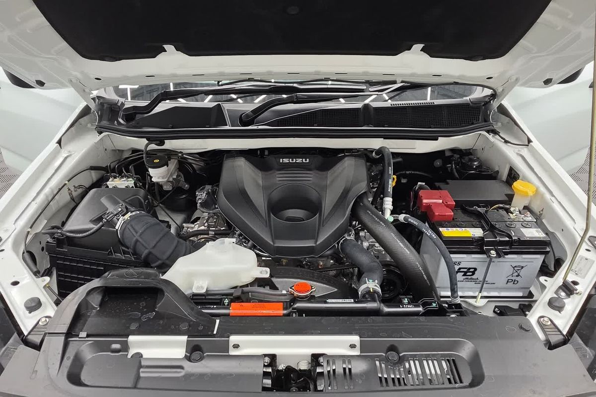 2025 Isuzu D-MAX SX 4X4