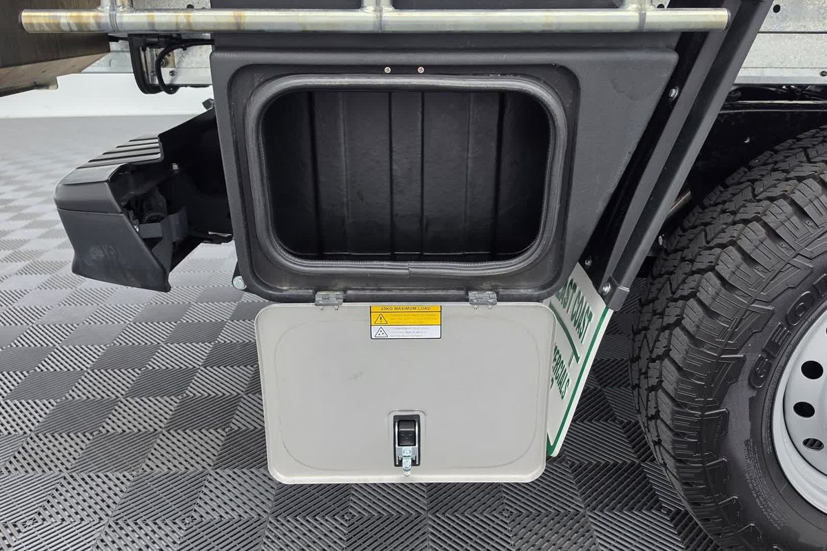 2025 Isuzu D-MAX SX 4X4