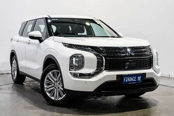 2024 Mitsubishi Outlander ES ZM