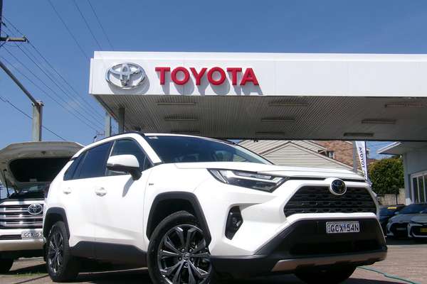 2025 Toyota RAV4 GXL AXAH52R