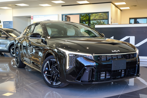 2026 Kia K4 GT-Line CL4m thumb-0