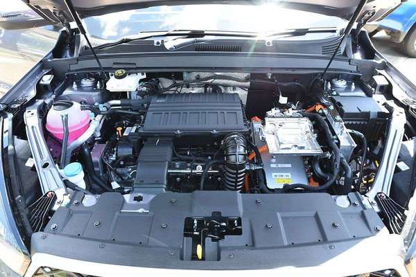 2026 Chery Tiggo 4 Hybrid Ultimate thumb-5