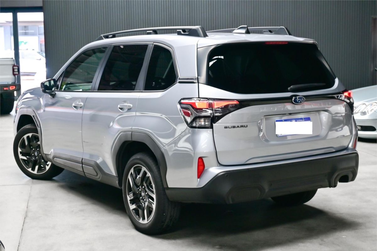2025 Subaru Forester S6